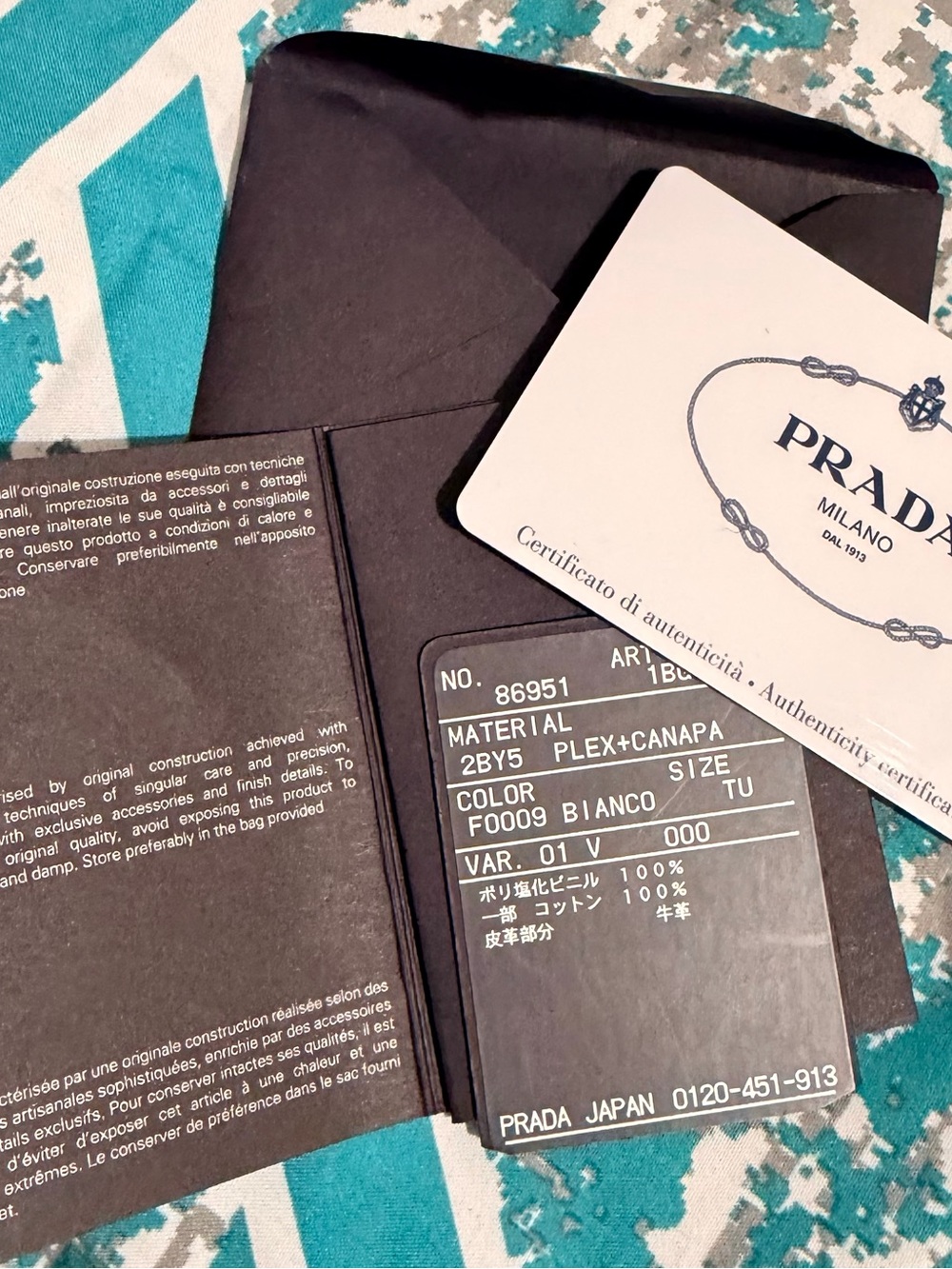 Prada bag with Drawstring Dust Bag with Logo. Pouch and strap plus authenticity. - Picture 8 of 10